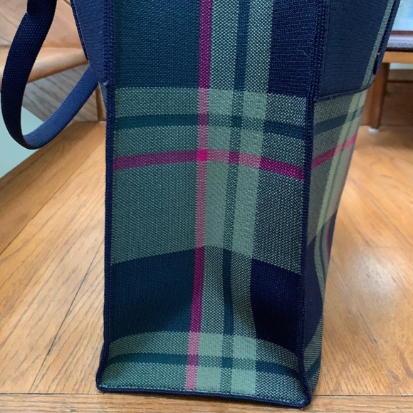 Rothy’s x FEED Medium Market Tote - Picture 5 of 11